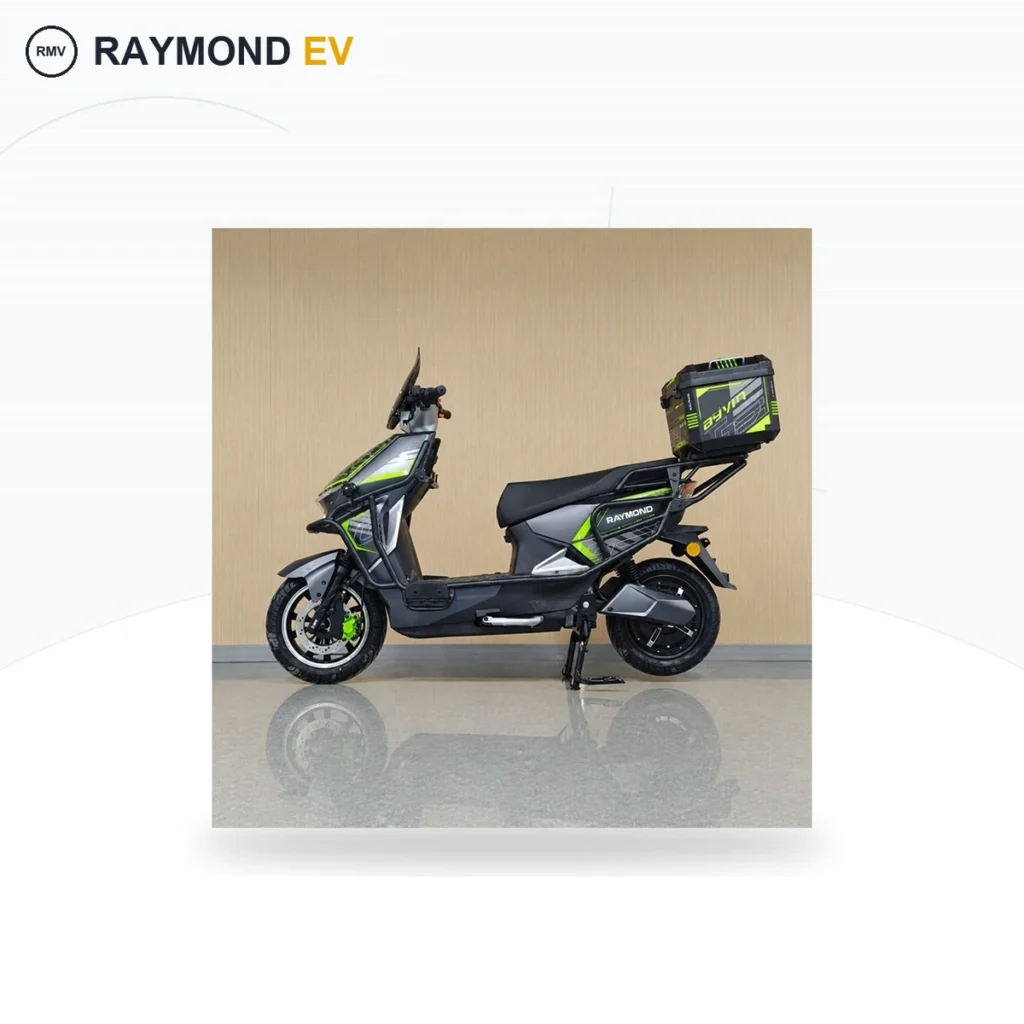 Raymon Motorcycle-Style Tricycle 0096